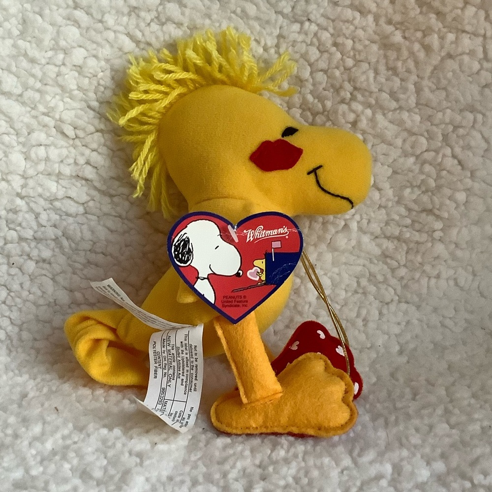 Whitmans Peanuts Plush Woodstock Bird Love Valentines Stuffed Animal Toy w Tags
